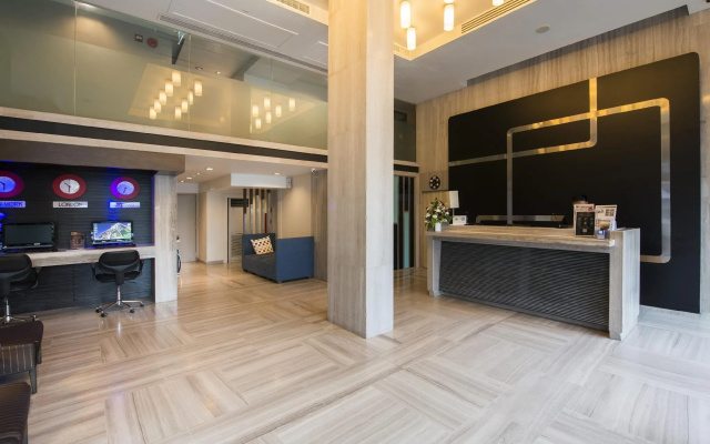 FX Hotel Metrolink Makkasan