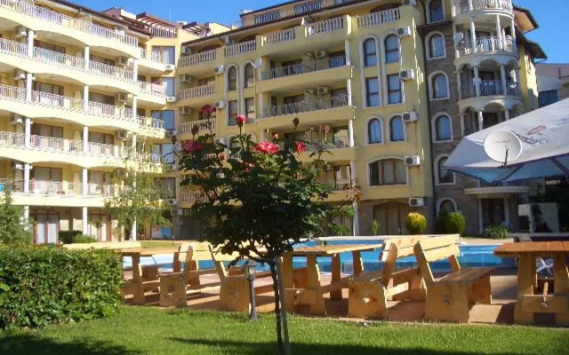 Summer Dreams Apartments