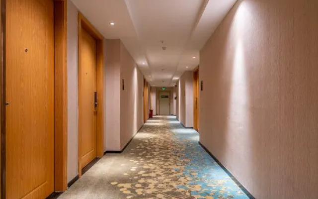 AHAO Hotel (Shenzhen Shajing Kingkey Banner)
