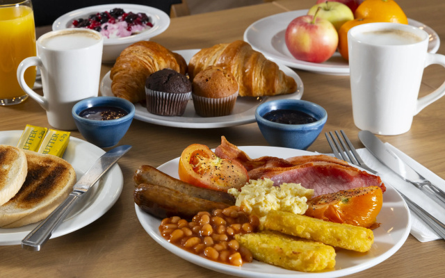 Holiday Inn Express Edinburgh Airport