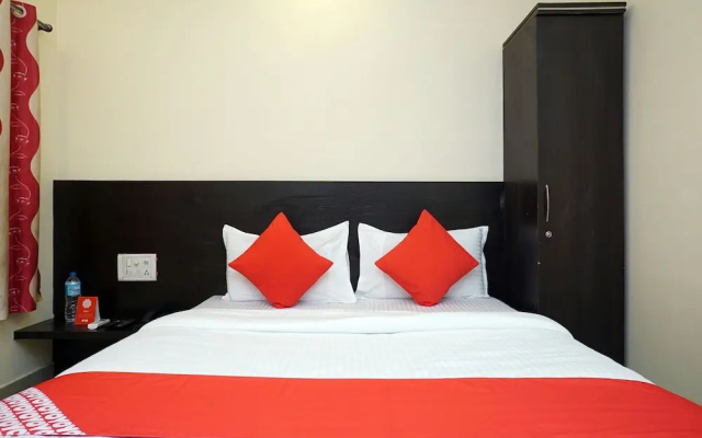 OYO 22041 Jijau Residency