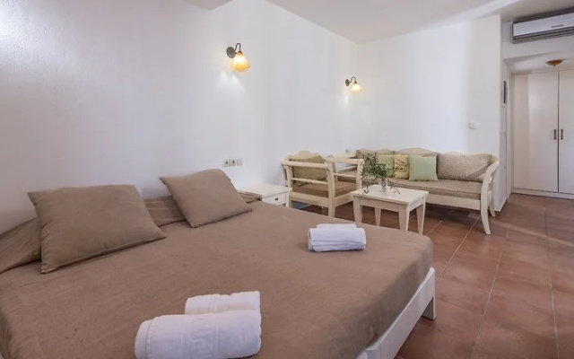 Mourtzanakis Residence