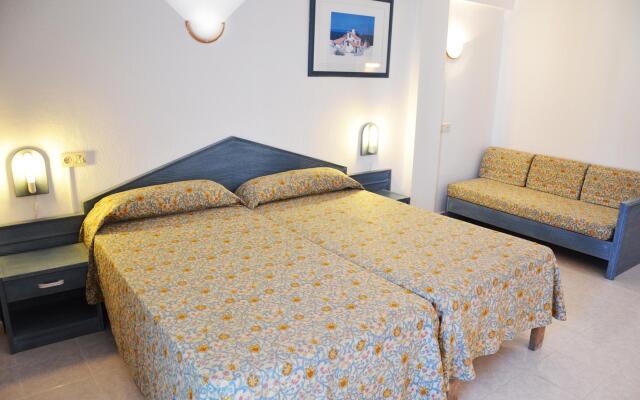 Hotel Apartamentos Central City - Adults Only вид на фасад
