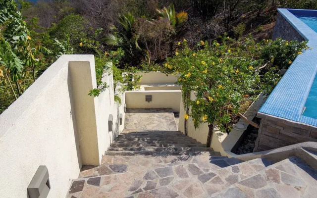 Casa Sacre