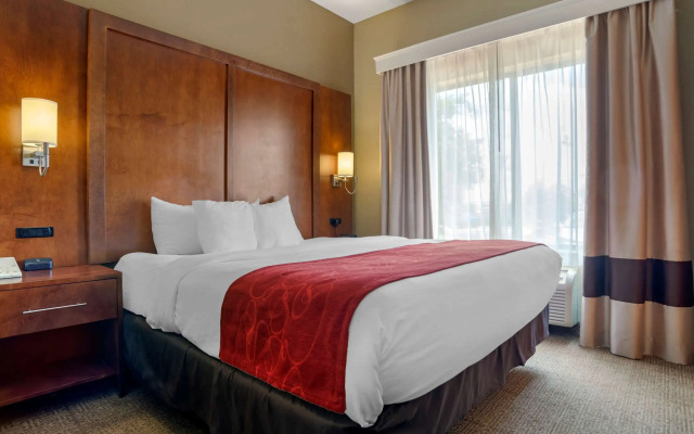Comfort Suites Oxford I-20 exit 188