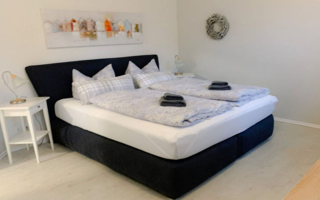Diekkier Modern Retreat