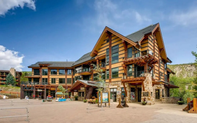 Hayden Lodge