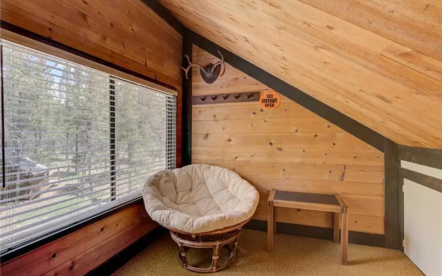 14 Pole House