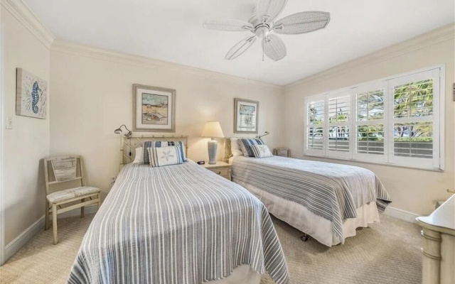 Sea Oats 142 2 Bedroom Home by RedAwning