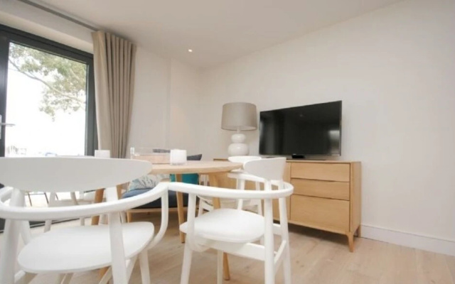 2 The Salterns, Chichester