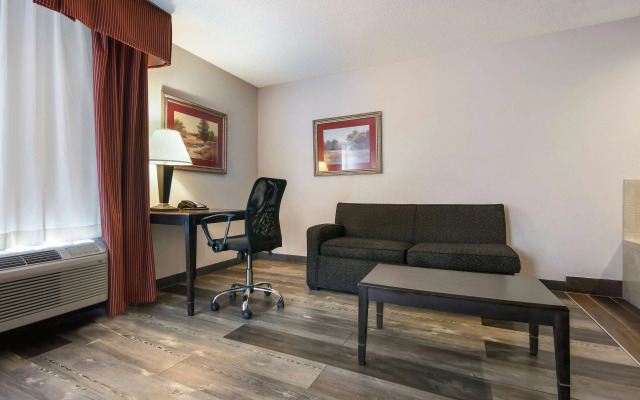 SureStay Plus Hotel by Best Western Tarboro