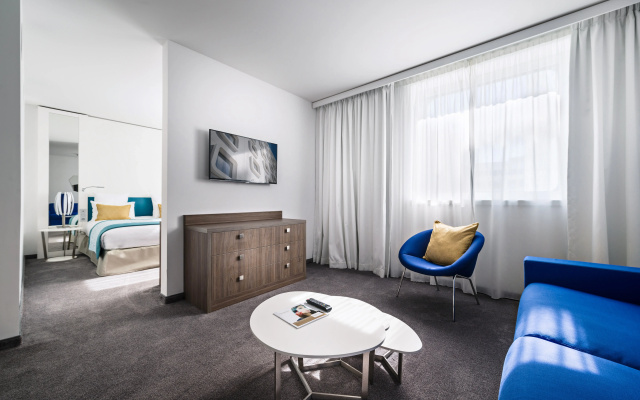 Golden Tulip Marseille Euromed