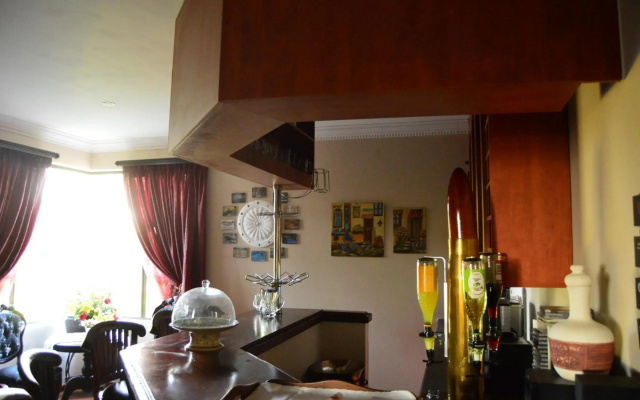 Casa Alegre Guesthouse