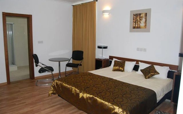 Pearl Court Residence & Hotels