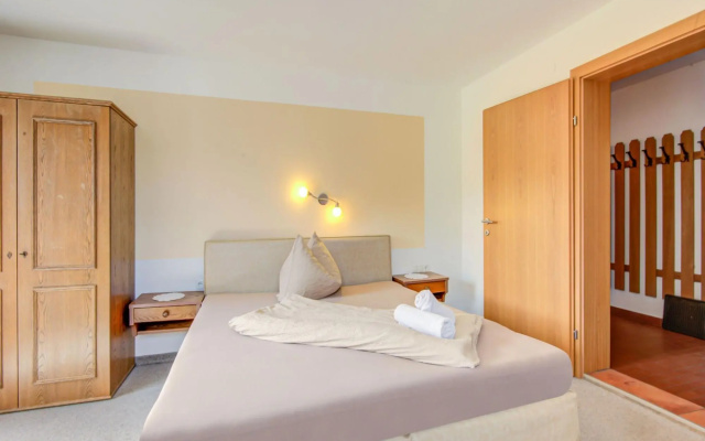 Attractive Apartment in Hainzenberg With ski Room