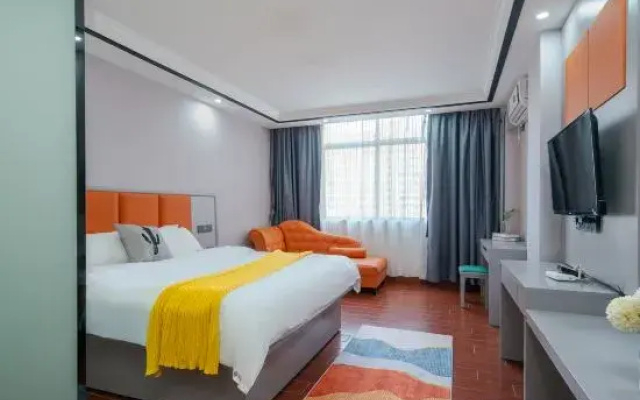 24 Hours Hikaton Haikou (Gaodeng East Street)