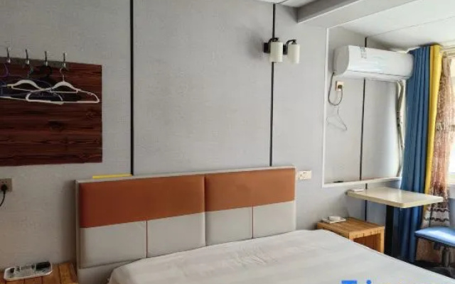 Qixia Danni Hotel