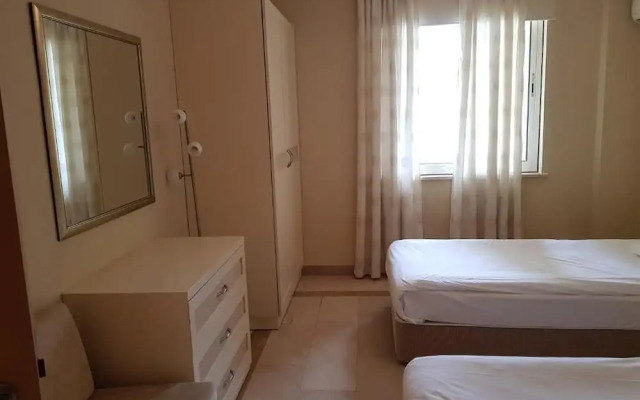 Goldcity Apartments