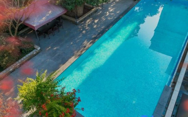 Hangzhou Tonglu Xiruida Silk Resort Hotel
