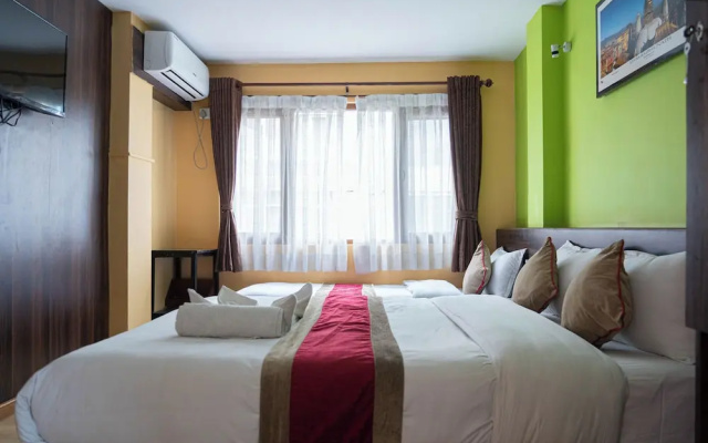 Holiday Hostel