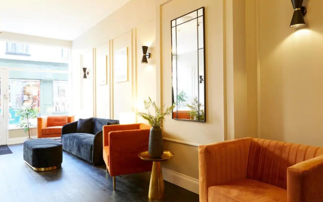 The Salisbury - Luxury Apartments