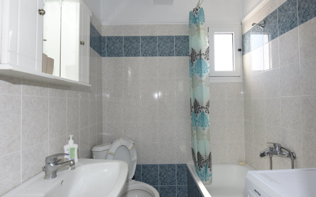 Isolde Apartment by TravelPro Services - Kalli...