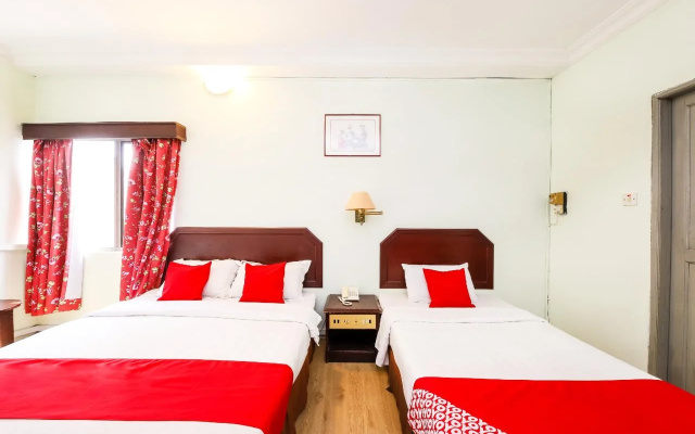 Grand Supreme Hotel