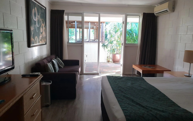 Mission Beach Lodge