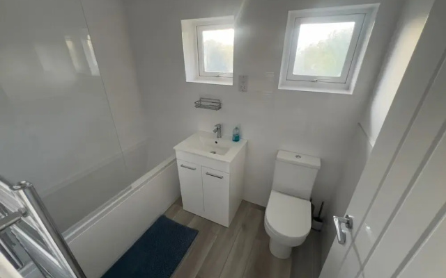 3 Bedroom House Oakwood Retreat in Dunstable