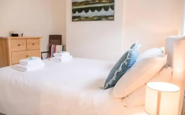 Serendipity, an apartment on the high street!