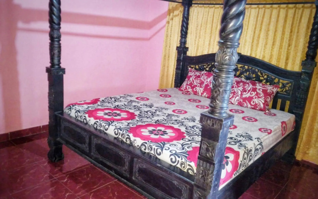 Rona Accommodation