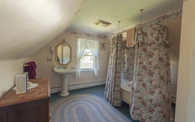 Acadia Oceanside Meadows Inn