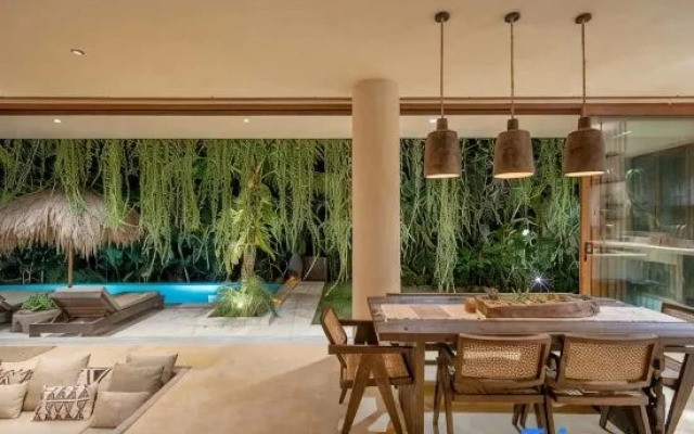 Casa Matahari 2BR Jungle Escape w/ Sunset Rooftop