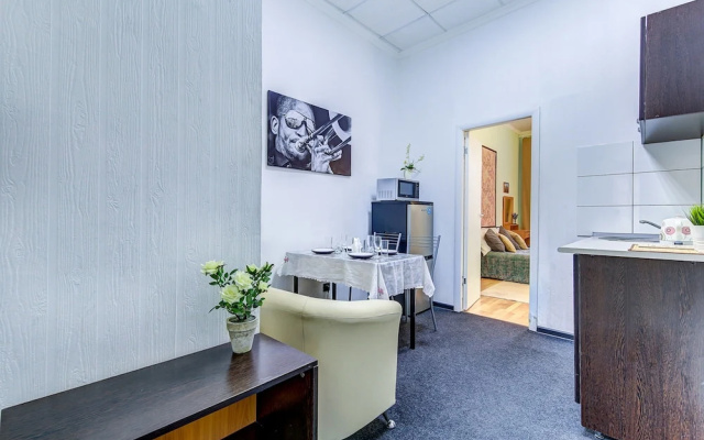 Guest house at Fontanka River Embankment 85