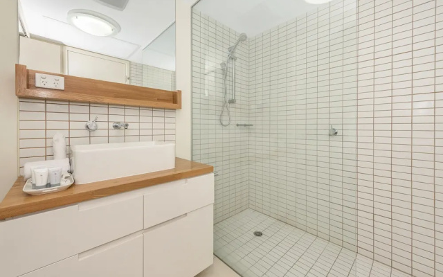1 Bright Point Apartment 5101