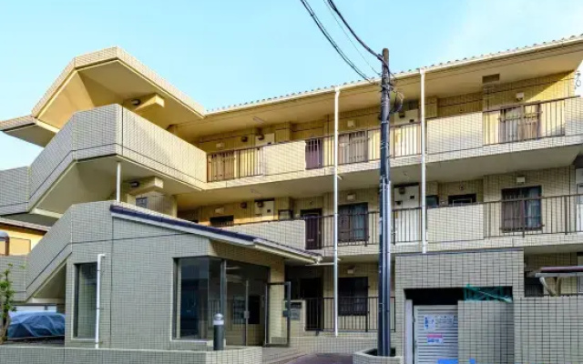 Sakura House