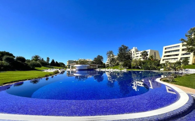 ALVOR PARADISE WITH POOL by HOMING