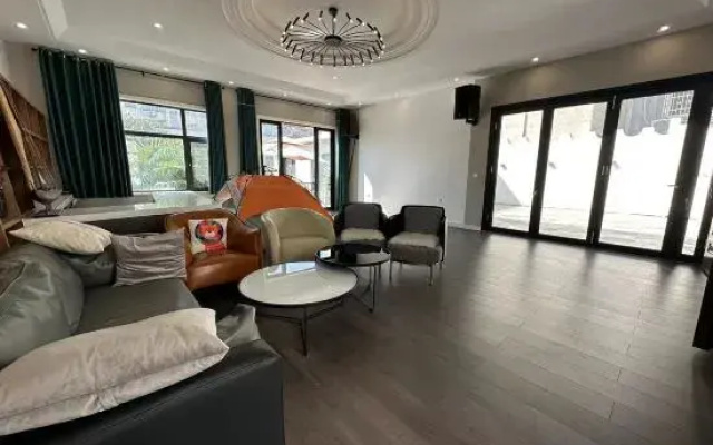 Jiaheshe Guoqiu Homestay