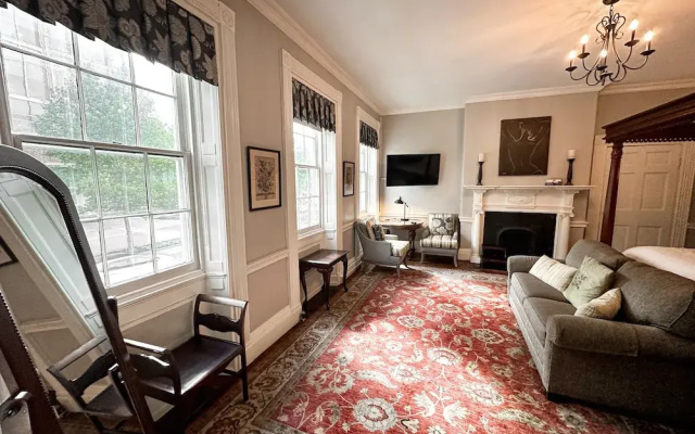 Dinsmore Boutique Inn