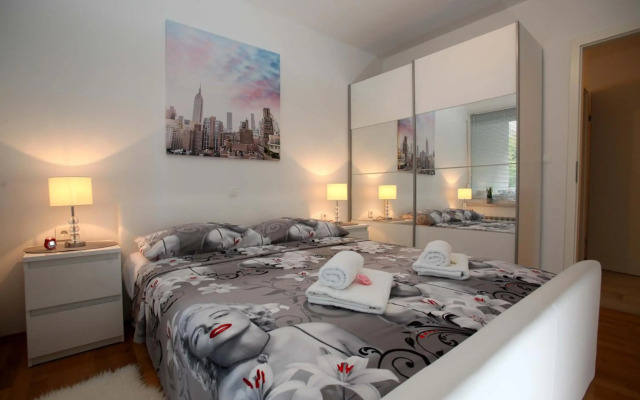 Apartment West