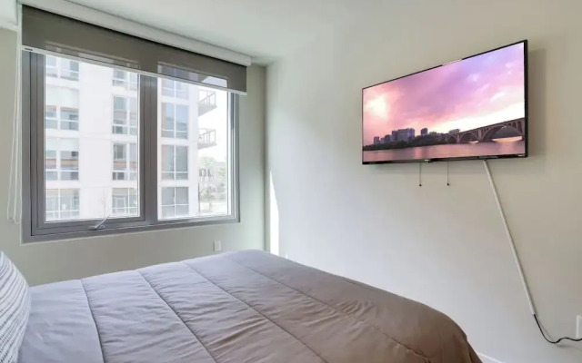 Gorgeous 1Br at Clarendon With Gym