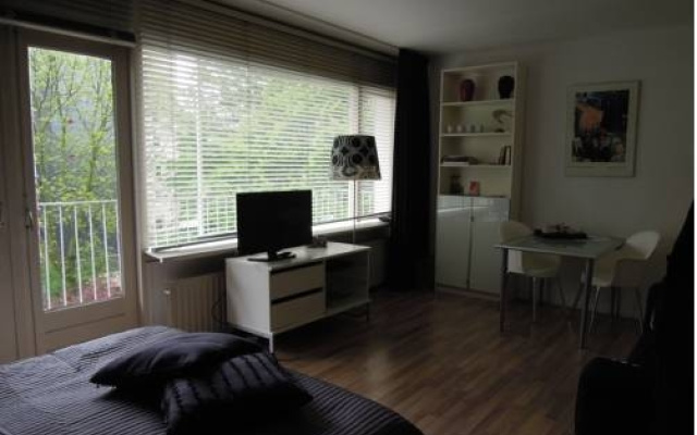 Cute Flat