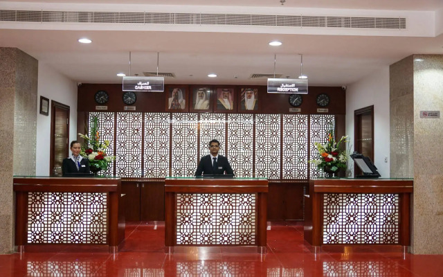 Отель Arman Hotel Juffair Mall