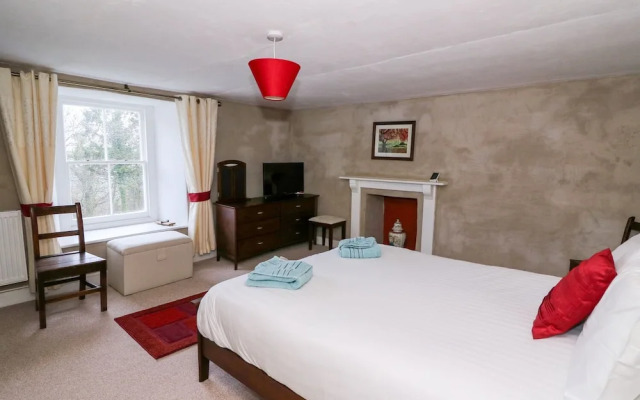 Llwyncadfor Farm