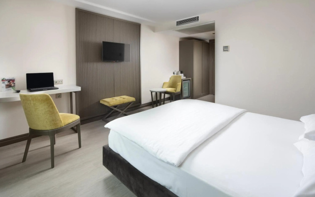 Sinema Hotel