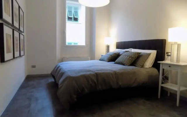 Hs4U The Chic Luxury apartment
