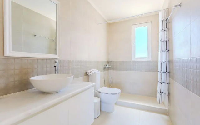 Resitour - Chania Aphrodite Beachfront