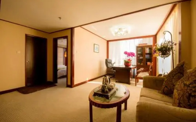 Yicheng Business Hotel