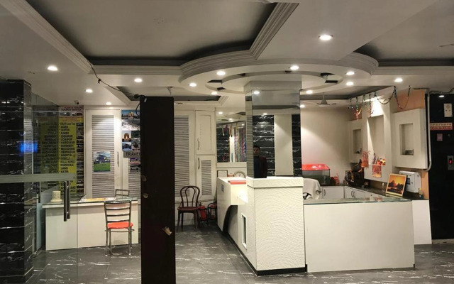 Hotel Crystal Deluxe at New Delhi Railway Station