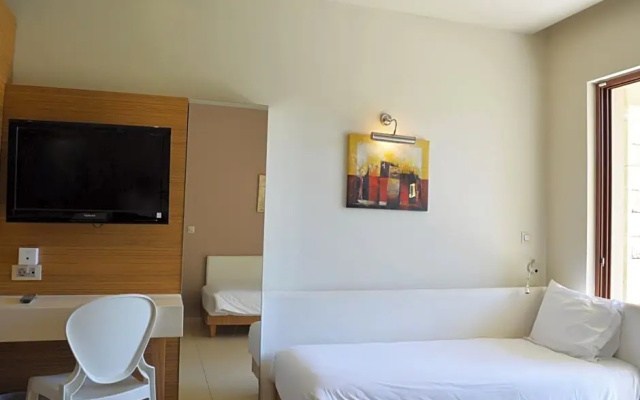 Mythos Beach Resort